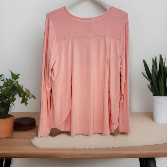 Disney WDW Epcot World Showcase Top Shirt United Kingdom Royal Rose Flag Sz L O… - Picture 2 of 7